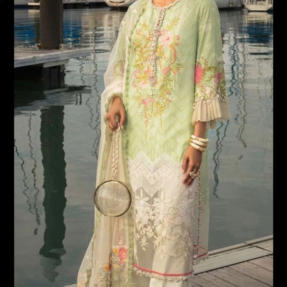 Dresses & Skirts - Pakistani 3 picec luxury embroidery dress